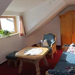 Apartment Am Berg *