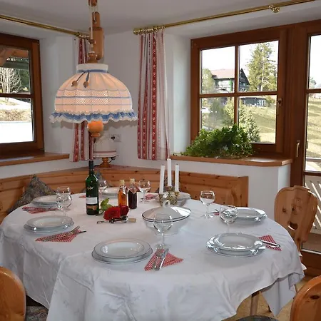 Gaestehaus Am Berg Apartamento
