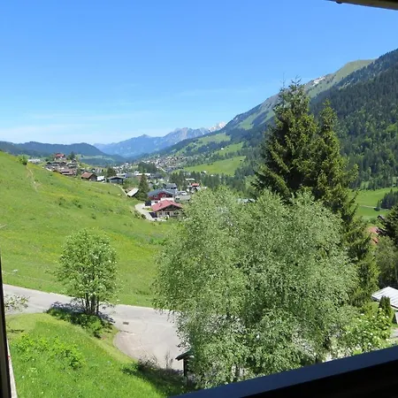 Gaestehaus Am Berg * Hirschegg (Vorarlberg)