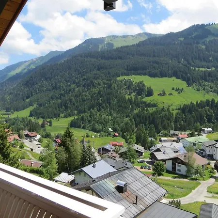 Gaestehaus Am Berg * Hirschegg Rein