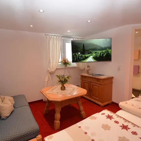 아파트 Gaestehaus Am Berg