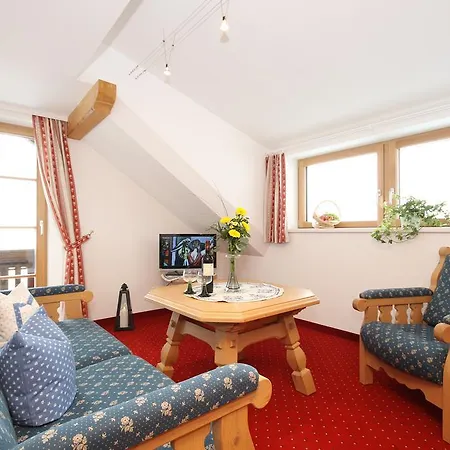 Apartamento Gaestehaus Am Berg Hirschegg (Vorarlberg)