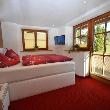 Gaestehaus Am Berg * Hirschegg (Vorarlberg)